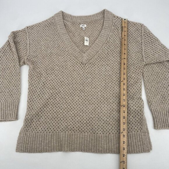 Aerie Oversized V-Neck Knit Sweater Size M Eyelet Beige NWT Beach Boho - Picture 8 of 11